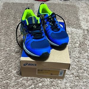 Boys Asics Running Shoes